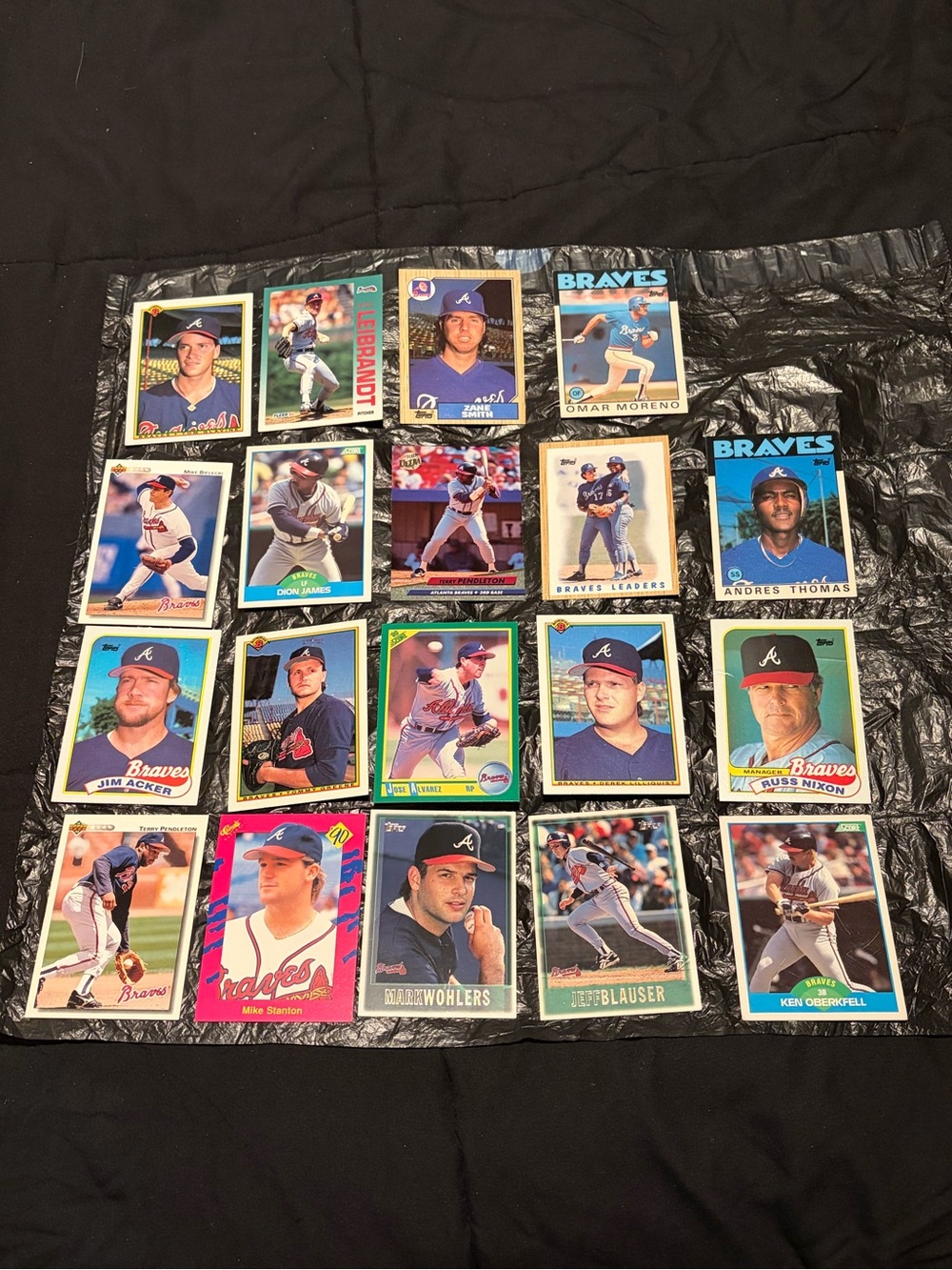 Atlanta Braves Baseball Card Lot - Assorted Team Cards
